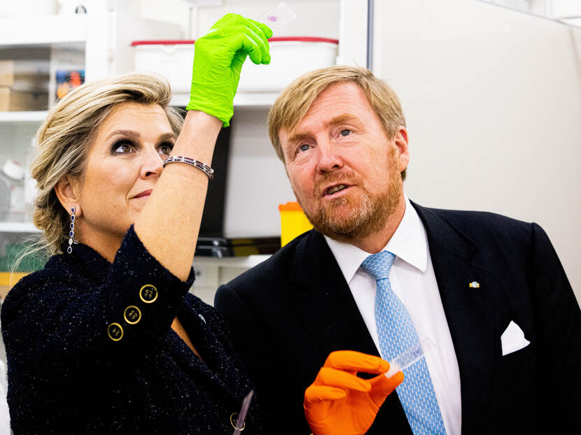King Willem-Alexander and Queen Máxima visit the SciLifeLab in Stockholm