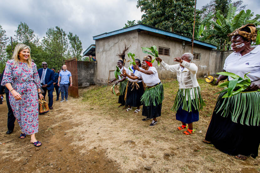 Queen Máxima pays a visit to Tanzania (UNSGSA)