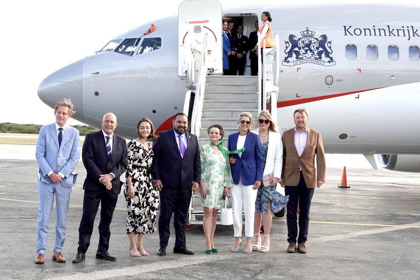 King Willem-Alexander, Queen Máxima and the Princess of Orange arrive at Bonaire