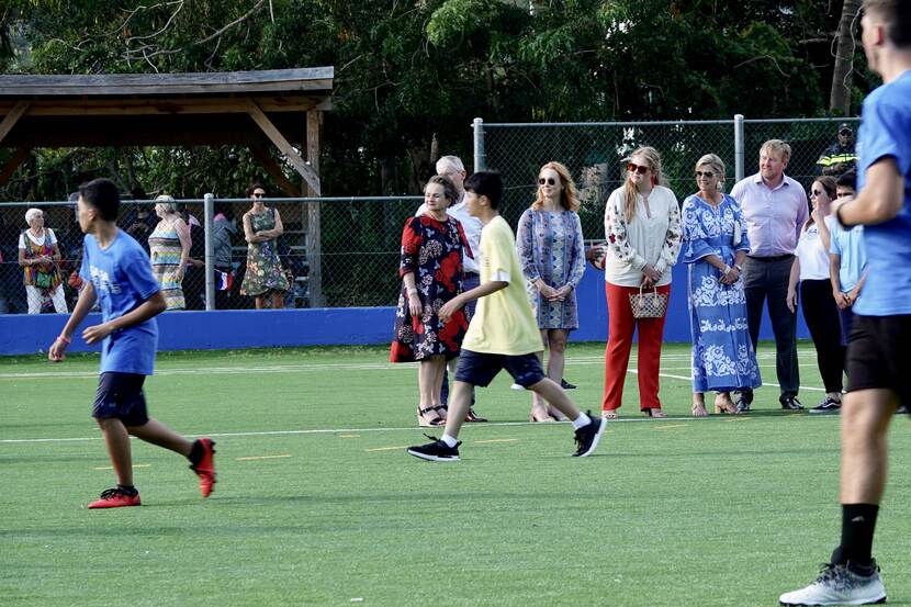 King Willem-Alexander, Queen Máxima and the Princess of Orange at the Cruyff Court in Saba