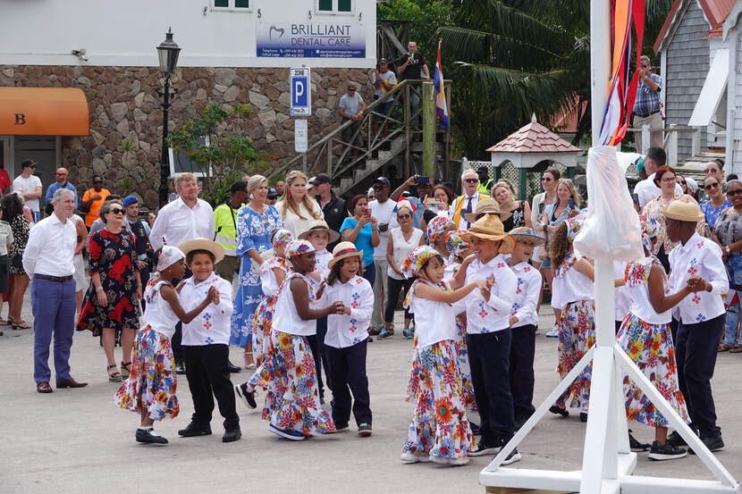 King Willem-Alexander, Queen Máxima and the Princess of Orange at performance in Saba