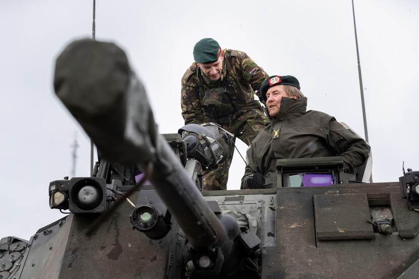 King Willem-Alexander visits Dutch troops in Lithuania