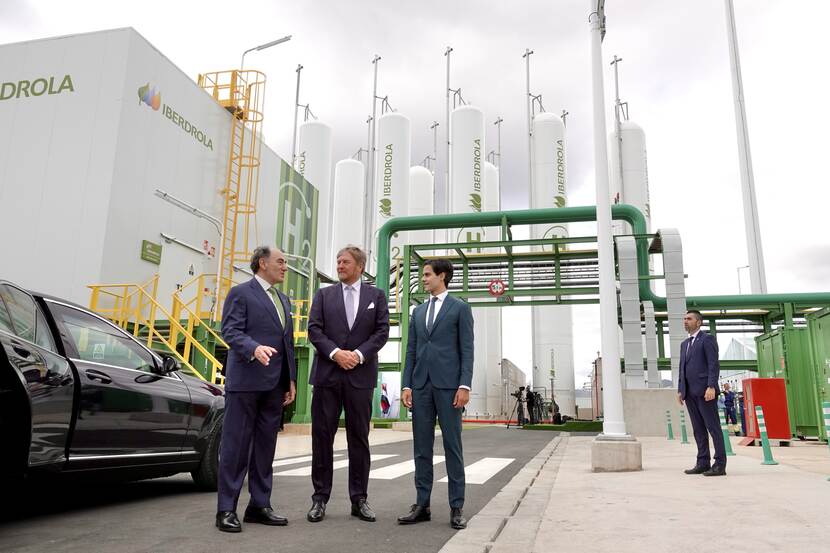 Hydrogen Iberdrola Spain King Willem-Alexander