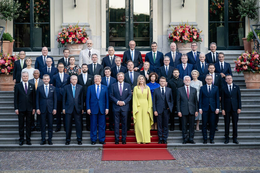 Royal couple to receive heads of state and government attending NATO Summit