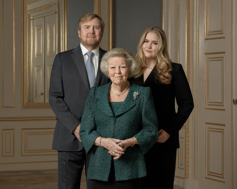 King Willem-Alexander, Princess Beatrix and the Princess of Orange