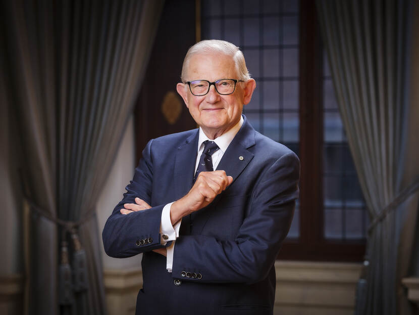 Professor Pieter van Vollenhoven