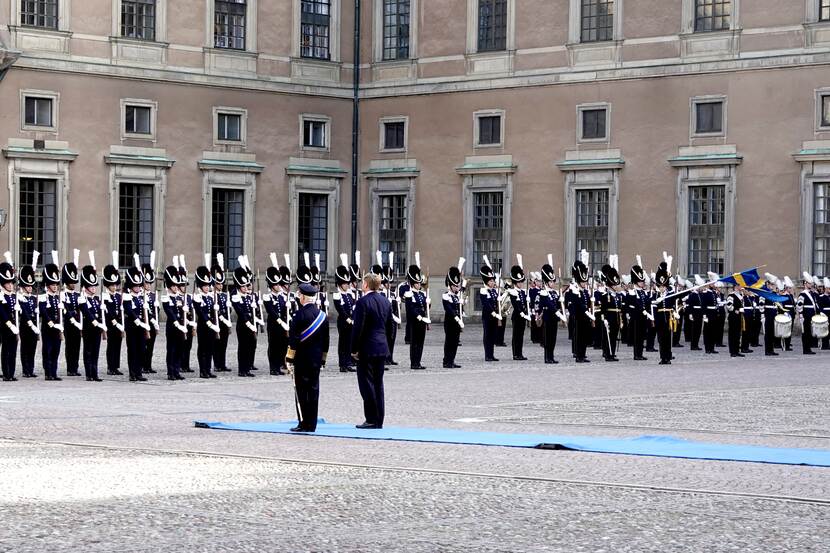 King Willem-Alexander and King Carl XVI Gustaf at the welcome ceremony at the Royal Palace in Sweden